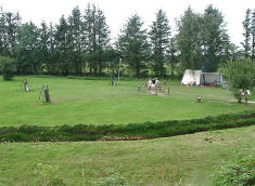 Falknerei und Bogenschie�en