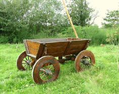 Nachbau eines wikingerzeitlichen Wagens